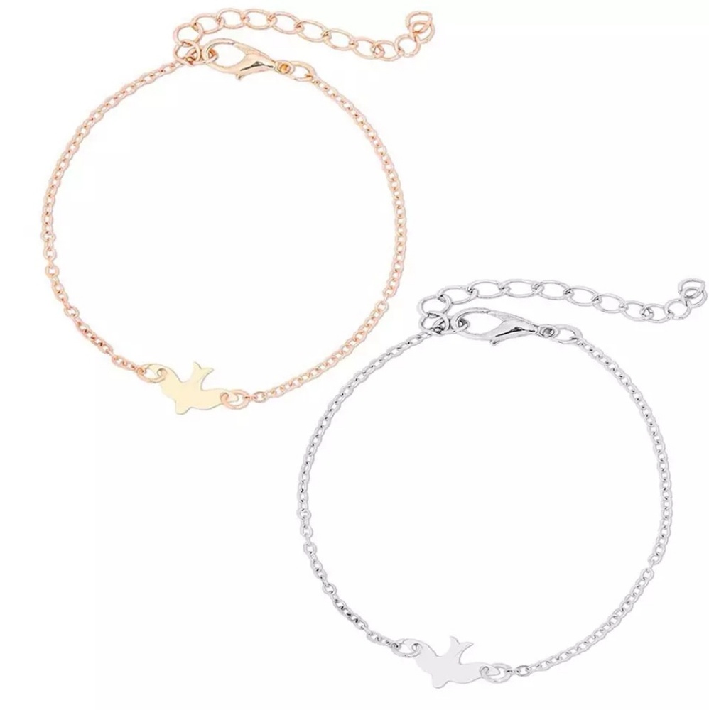 Just arrived!! Delicate dove charm bracelet - Picture 3 of 5